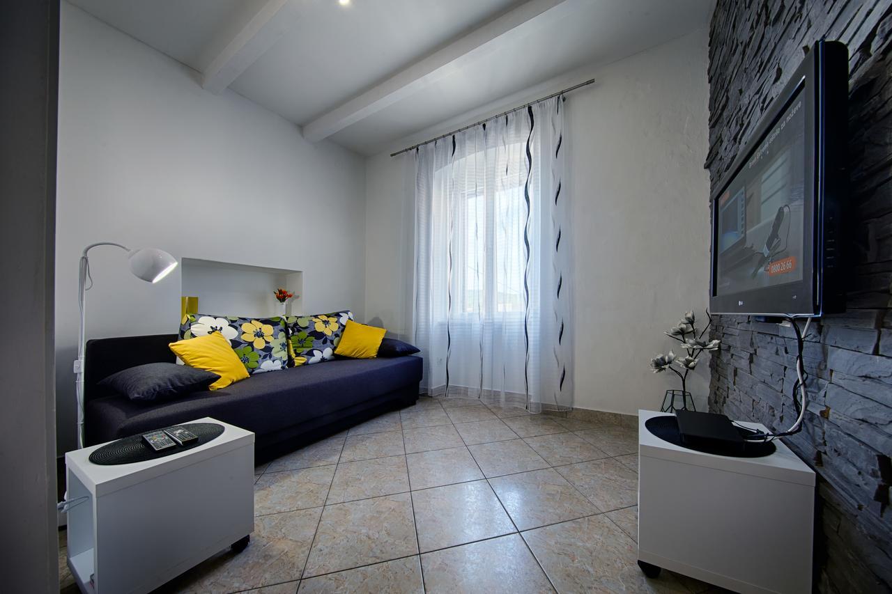 Apartment Jure Вис Экстерьер фото